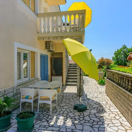Bella Apartment *